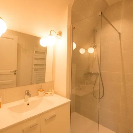 Le Nid Douillet, Climatisation Et Parking Prive